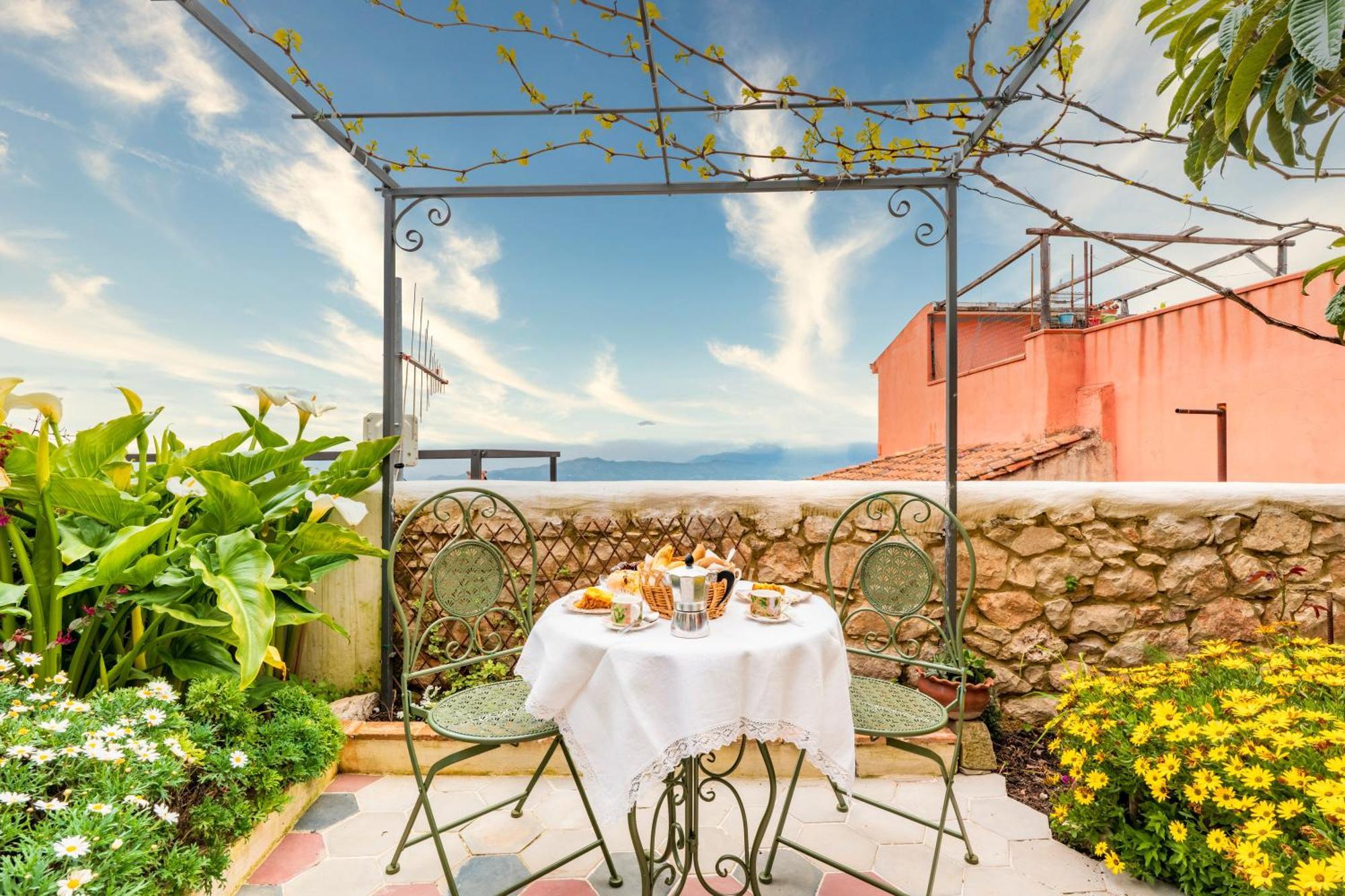 Il Borgo - Casa Ottocentesca Baunei